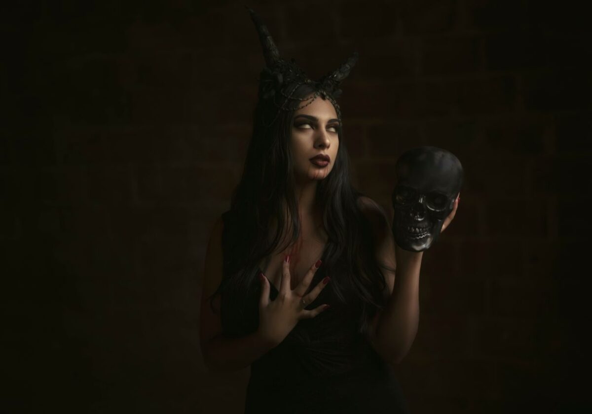 15 Essential Books on Witches, Witchcraft & Feminist History Literanista's Book Shelf